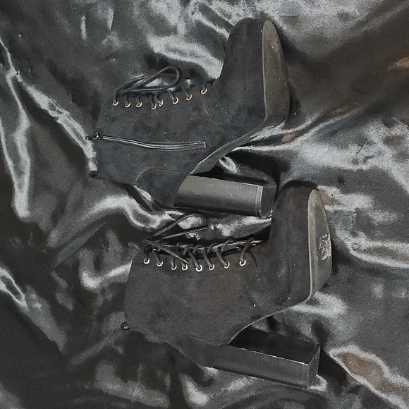 Booties - Picture 4 of 16